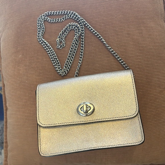Coach Bowery crossbody. Gold with silver hardware and chain. VGC - Picture 1 of 15